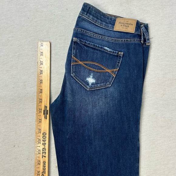 Abercrombie & Fitch Medium Wash Straight Leg Low Rise Jeans Size 4 LONG U - Picture 6 of 11